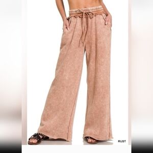 Zenana Outfitters Womens Acid Washed, Fleece Lined Wide Leg Pants, Size L